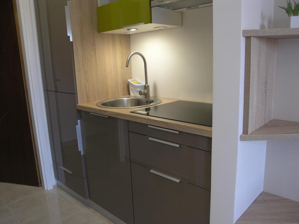 Apartments Dobrila Подгора Экстерьер фото