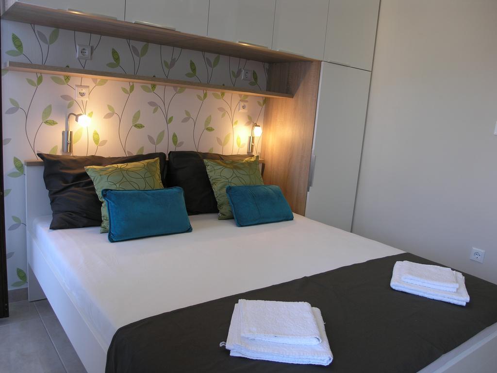 Apartments Dobrila Подгора Экстерьер фото