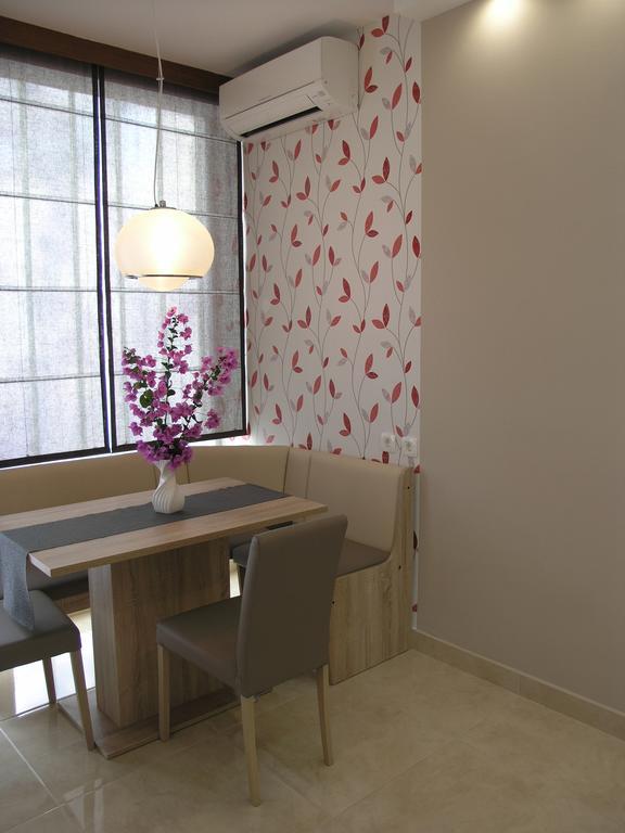 Apartments Dobrila Подгора Экстерьер фото
