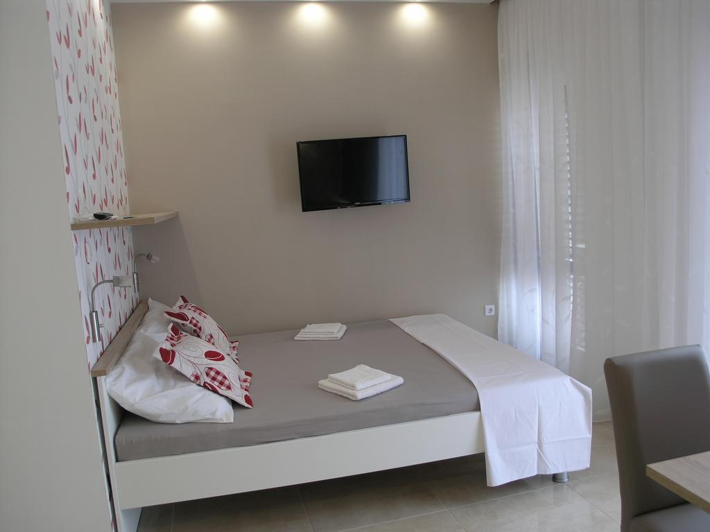 Apartments Dobrila Подгора Экстерьер фото