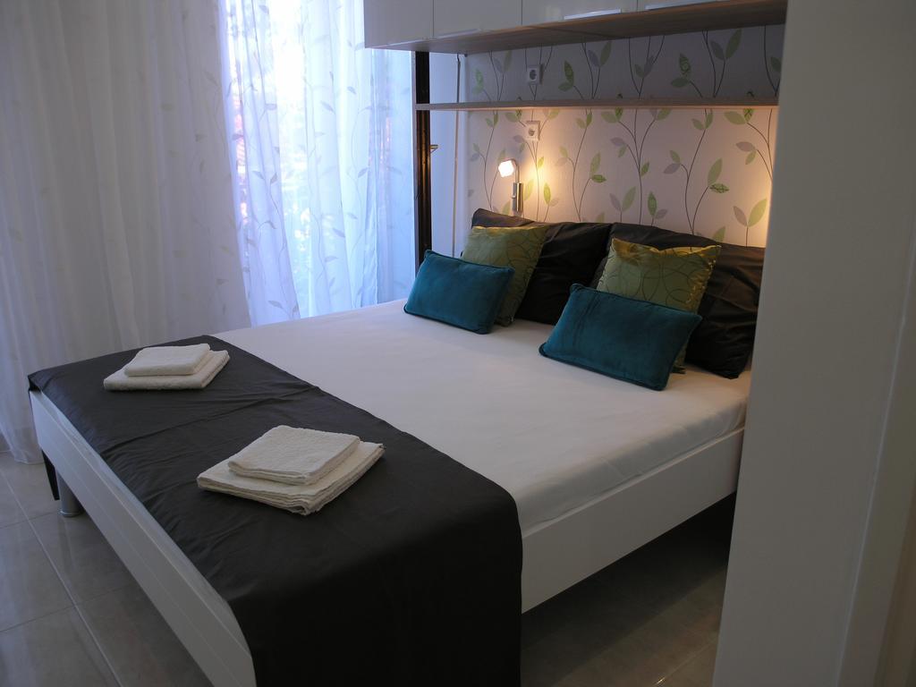 Apartments Dobrila Подгора Экстерьер фото